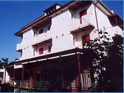 Giovane Italia Hotell
